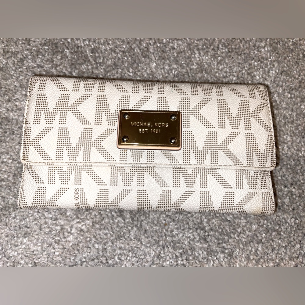 Michael Kors wallet
